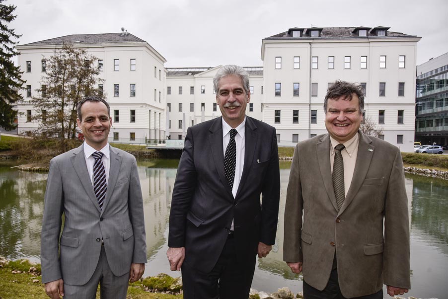 Federal Minister Hans Jörg Schelling visits IST Austria