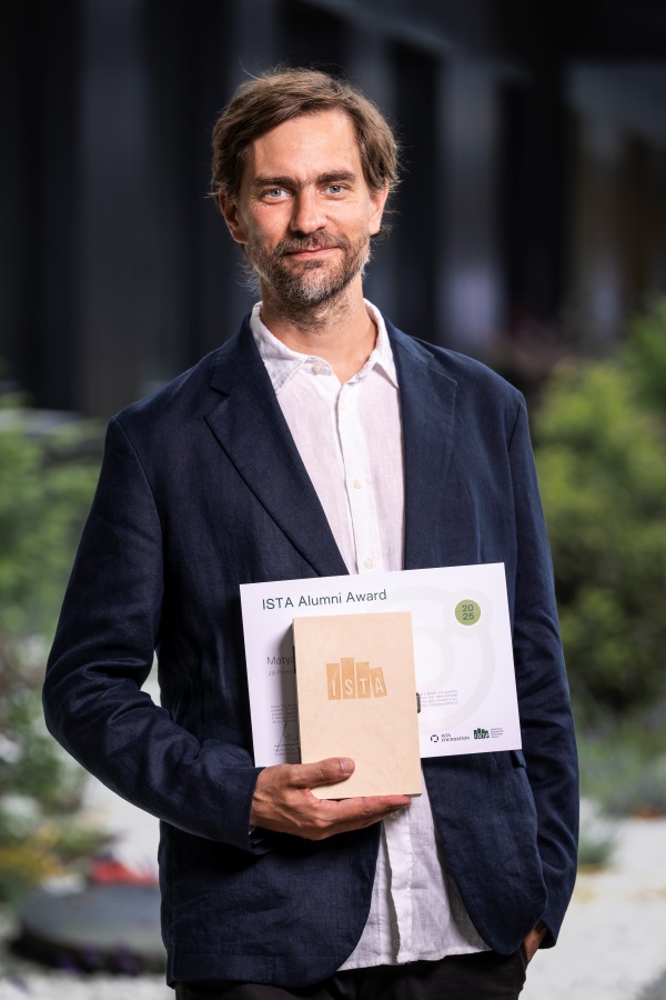 Matyáš Fendrych was a postdoc at ISTA with the Friml group from 2014-2017.