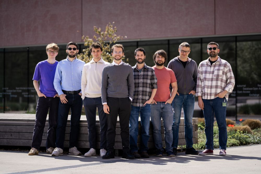 Charles Roques-Carmes and his group members at ISTA.